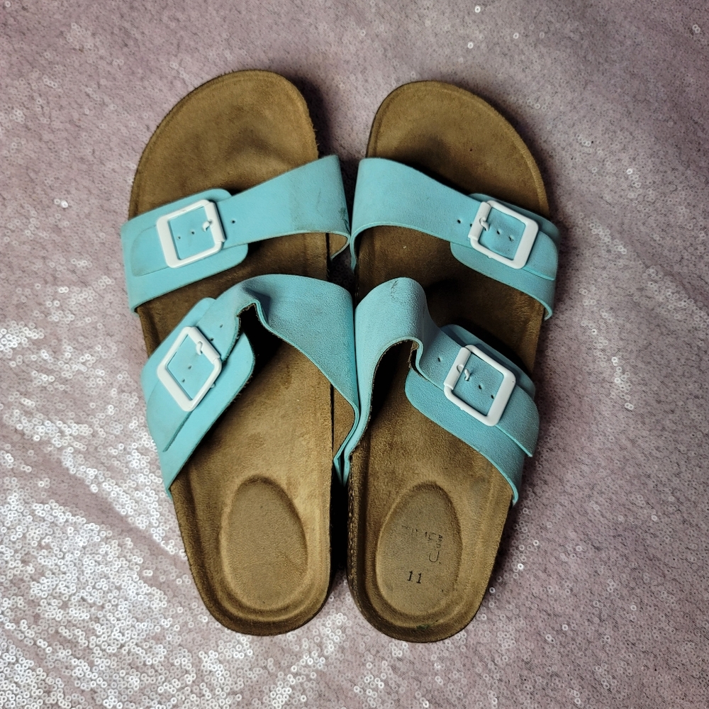 ♡ Powder Blue Sandals ♡ - Picture 3 of 4